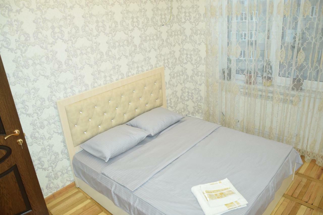 Massiv Apt Erivan Exterior foto