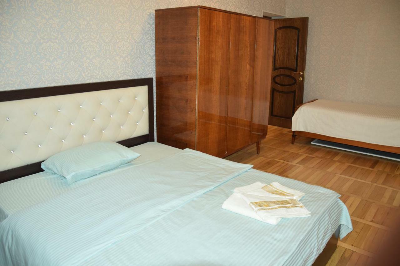 Massiv Apt Erivan Exterior foto