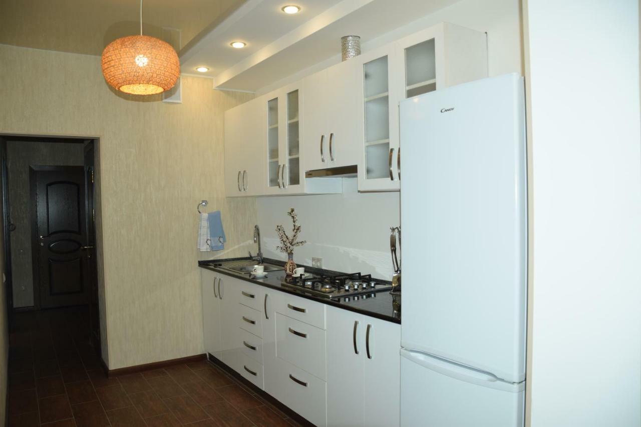 Massiv Apt Erivan Exterior foto